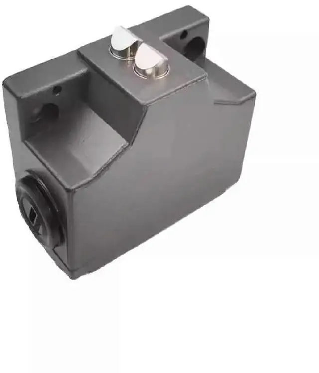 Main image of FOR 1pcs Combined Limit Switch BNS819-B02-D12-61-12-10-3B R12 B03 Machine Tool Travel