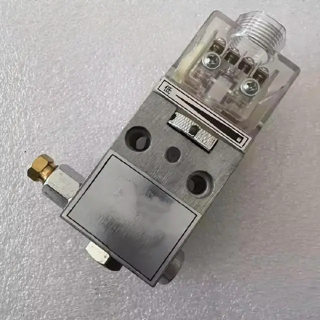 Main image of FOR 1PCS FOR Injection Molding Machine Parts EY30-2 Grease Lubrication Pressure Relay EY25-2 Light Oil Lubrication Switch