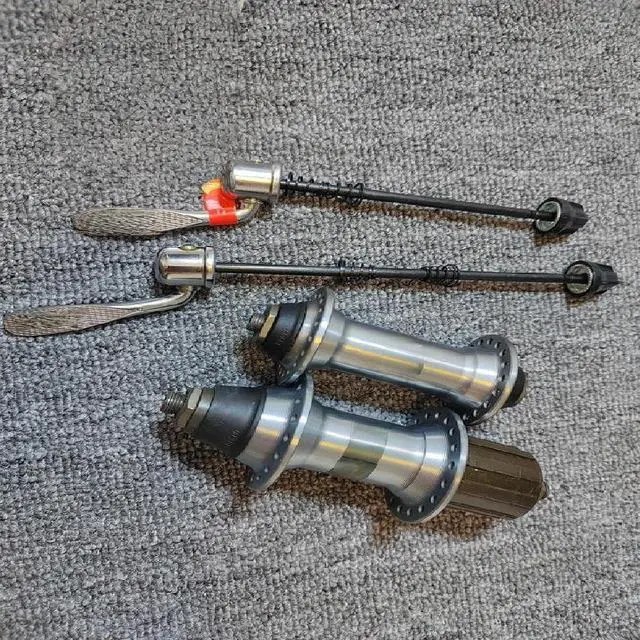 Main image of FOR 1pair for HB-M290 100mm FH-M290 135mm c.1995 NOS 36h Hubs - Classic with Quick Release Skewer 9mm QR V Brake