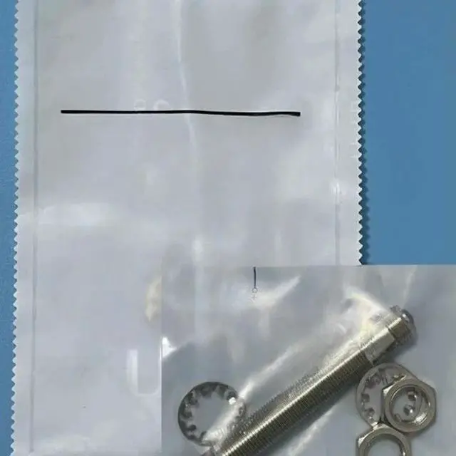 Main image of FOR 1PCS 872C-N8NP12-D4 proximity switch