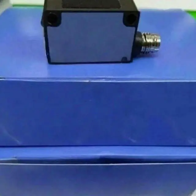 Main image of FOR 1PCS WL100L-F2131 WL100L-E2131 photoelectric switch