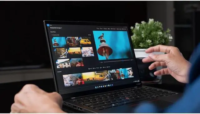 Alt view image 20 of 20 - Lenovo ThinkPad P16 G1 21D6005MUS 16" Mobile Workstation - QHD - 2560 x 1600 - Intel Core i7 12th Gen i7-12800HX Hexadeca-core (16 Core) 2 GHz - 16 GB Total RAM - Storm Gray