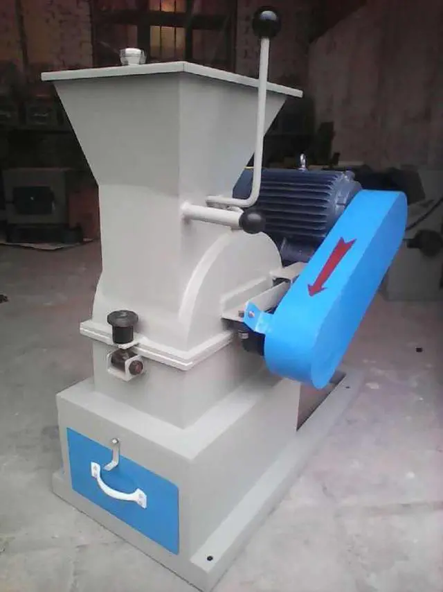 Main image of Intsupermai Hammer Crusher Hammer Rock Crush Machine Electric Stone Shatter Grinder 220V