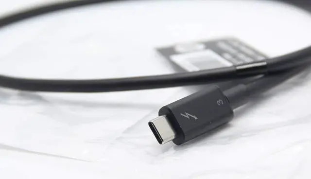 Alt view image 2 of 3 - Thunderbolt 3 Cable: Custom End (AC+USB Type-C to USB Type-C) for HP Part Number: 843011-001