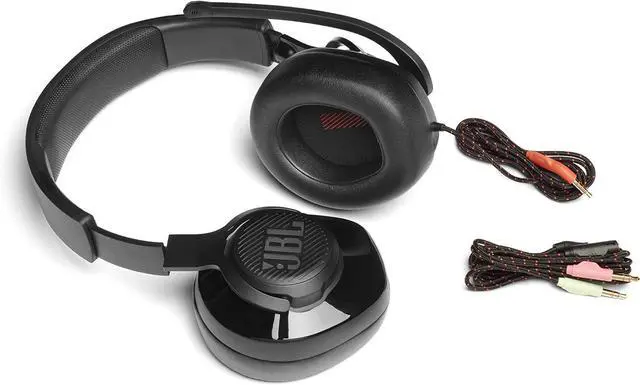 Alt view image 4 of 7 - Quantum 200 - Wired over-ear gaming headset with Voice focus directional flip-up mic and memory foam ear cushions (Black)