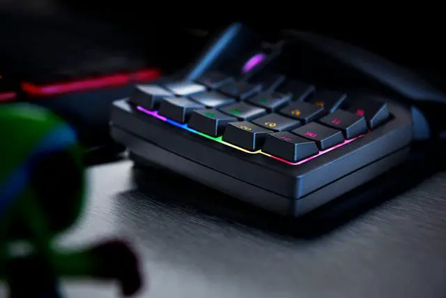 Alt view image 5 of 6 - Tartarus V2 Chroma Gaming Keypad: Mecha-Membrane Key Switches - 32 Fully Programmable Keys - 8-Way Thumbpad & Scroll Wheel - Detachable Palm Rest - Classic Black