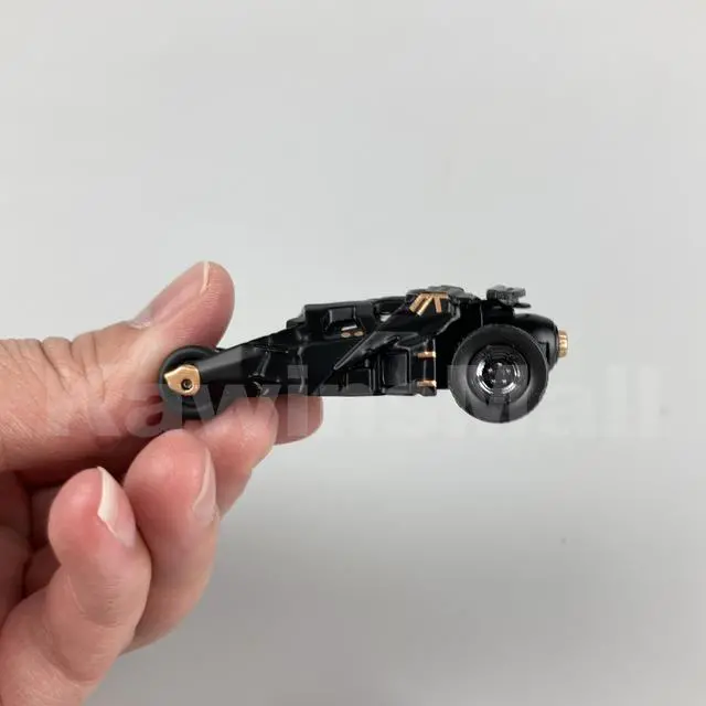Alt view image 5 of 7 - 1:64 Scale Takara Tomy Tomica #146 1989 Batmobile & #148 4th 2008 Batmobile Two Cars Diecast Set Collection (2012 Edition Product)