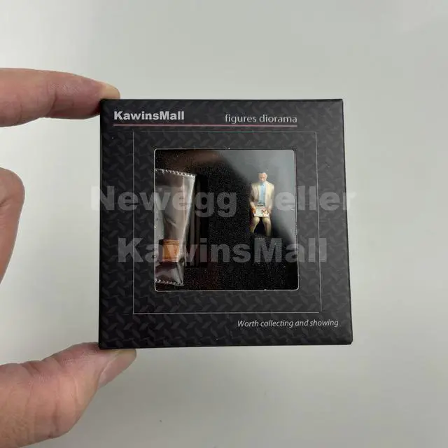 Alt view image 3 of 6 - 1:64 Scale Forrest Gump Figurine with His Suitcase Sitting on Bench Handprinted Resin Statue Figures Diorama for Desktop Decoration