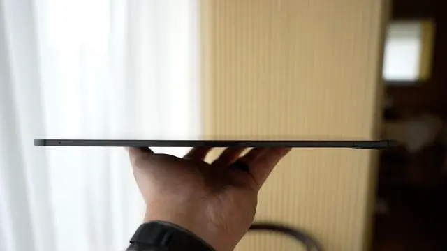 Alt view image 2 of 5 - Apple iPad Pro M5 13" NANO TEXTURE Screen, Space Black (A3361 / ME8G4CL/A) | 1TB Storage | WiFi + Cellular(LTE) | 100% Battery Health (less than 25 Cycle Counts)