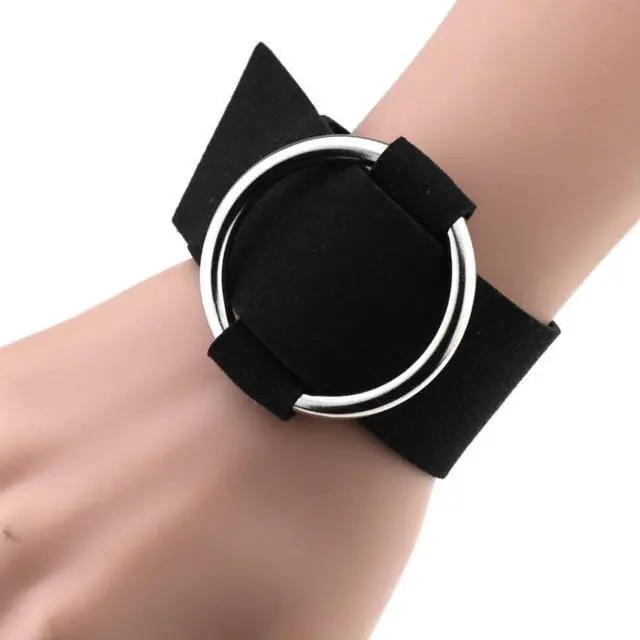 Alt view image 3 of 7 - 2 PCS European and American Simple Round Velvet Bracelet Fashion Metal Wristband Bracelet, Random Color Delivery
