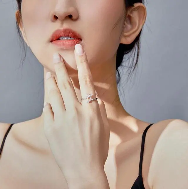 Alt view image 6 of 7 - 925 Sterling Silver Ring Plane Zircon Open White Gold Plated Ring SCR623