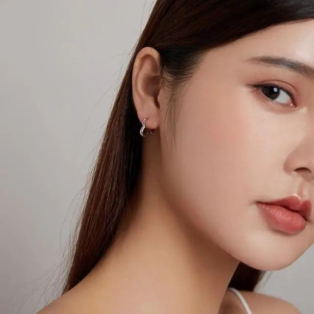 Alt view image 6 of 7 - S925 Sterling Silver Heart-shaped Hollow Ear Stud Women Earrings Heart-shaped Hollow(Gold) (Gold)