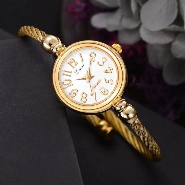 Alt view image 5 of 7 - Lvpai Ladies Retro Round Large Dial Alloy Twisted Thin Chain Watch (P432White)
