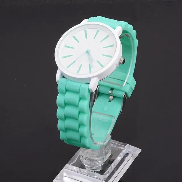 Main image of Simple Style Round Dial Jelly Silicone Strap Quartz Watch (Mint Green)