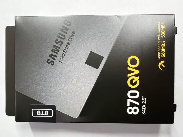 Main image of Samsung 8TB 870 QVO SATA III 2.5" SSD MZ-77Q8T0B/AM - OEM