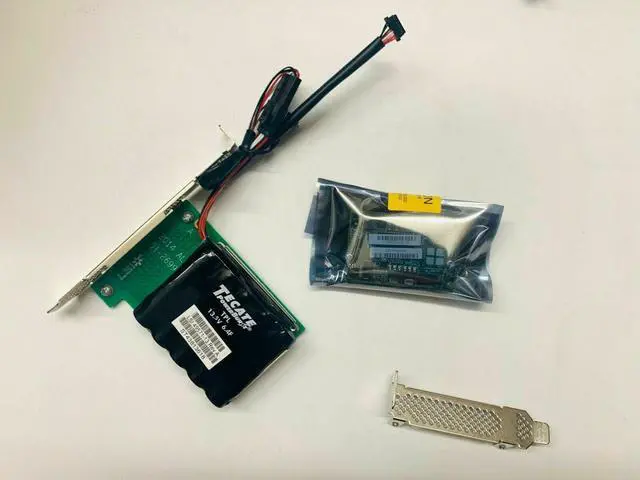 Alt view image 2 of 5 - LSI LSICVM02 LSI00418 CacheVault Kit 9361-8i 1GB +Bracket