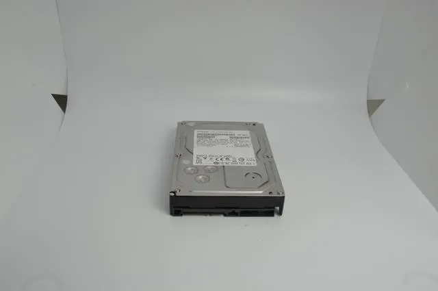 Alt view image 8 of 9 - HITACHI Hds723030Ala640  Deskstar 7K3000 3Tb 7200Rpm Sata 6Gbps 64Mb Buffer 3.5Inch Internal Hard Drive