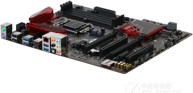 Alt view image 4 of 4 - ASUS E3 PRO GAMING V5 LGA 1151 Intel C232 DDR4 64GB ATX Motherboard