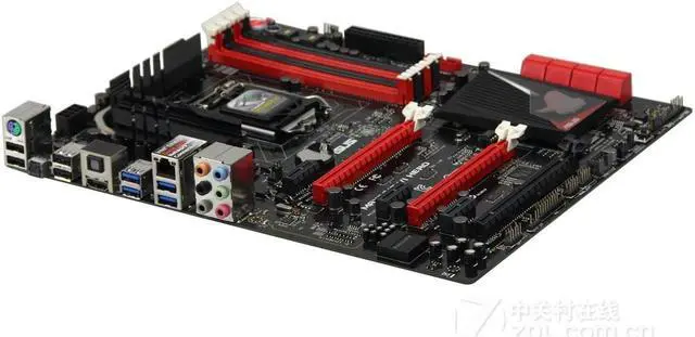 Alt view image 4 of 4 - ASUS Maximus VI Hero LGA 1150 DDR3 32GB ATX Motherboard
