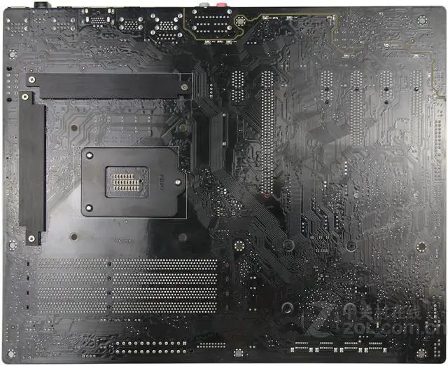 Alt view image 2 of 4 - ASUS Maximus VI Hero LGA 1150 DDR3 32GB ATX Motherboard