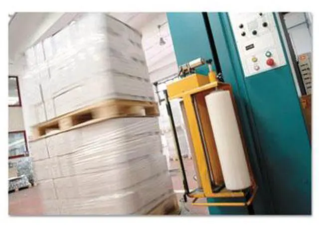 Alt view image 17 of 19 - Universal Machine Stretch Film 20" x 5000 ft 20.3mic Clear M205080