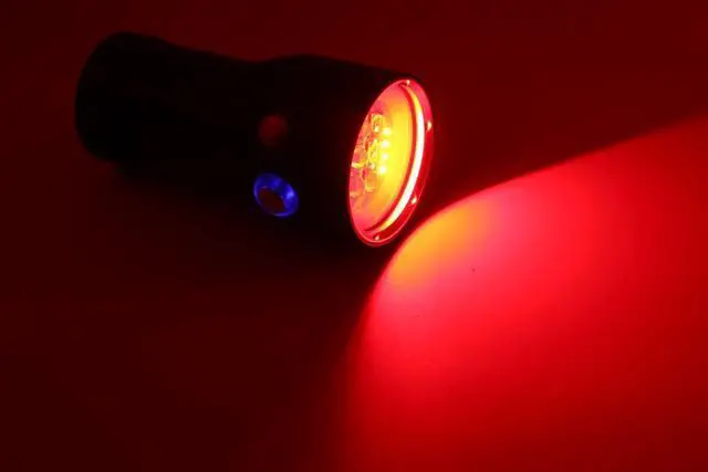 Alt view image 5 of 5 - 8000 Lumens Led Underwater Video Light 6 White Led + 4x Red Light+4x UV / Blue Light Waterproof Diving Flashlight