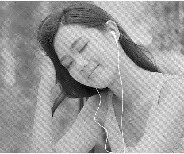 Alt view image 5 of 5 - 2020 3.5 Wired earphones With Microphone Volume Control terproof Music Gaming In-ear Sport Headset off white Earbuds