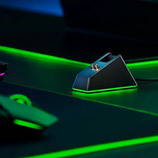 Alt view image 4 of 5 - Basilisk Ultimate Edition wireless gaming  mouse 20000DPI RGB base HyperSpeed wireless technology about 100h battery life