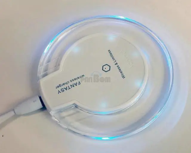 Alt view image 5 of 5 - For Doo S60 Wireless Charge Charger Universal Standard Wireless Charger For iphone 8 plus X Samsung Galaxy S8 Plus Note 8