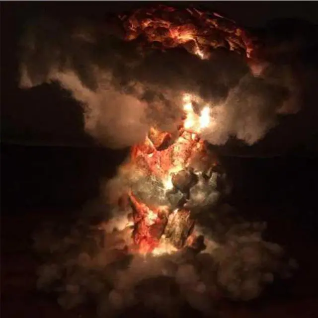 Alt view image 4 of 7 - New Arrival Iron Geometric Shape Table Lamp Nordic Style Home/ Office Decor Pretty Ornament Hot Selling