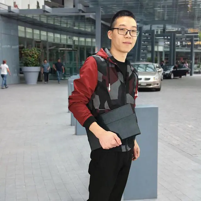 Alt view image 5 of 5 - 15.6 inch 4K portable monitor HDR Freesync IPS screen Ultrathin display witn type c minihd for  Xbox Ps4 Switch NS Huawei iPHONE