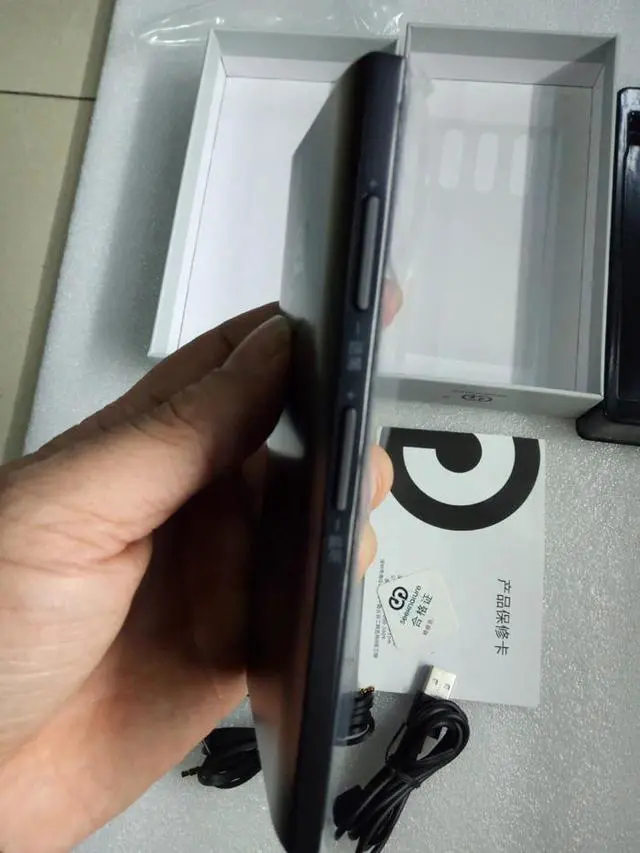 Alt view image 4 of 5 - Seeknature Broadcast II second generation of mobile phone live sound card Andrews For Mobile Phone song K live Ma