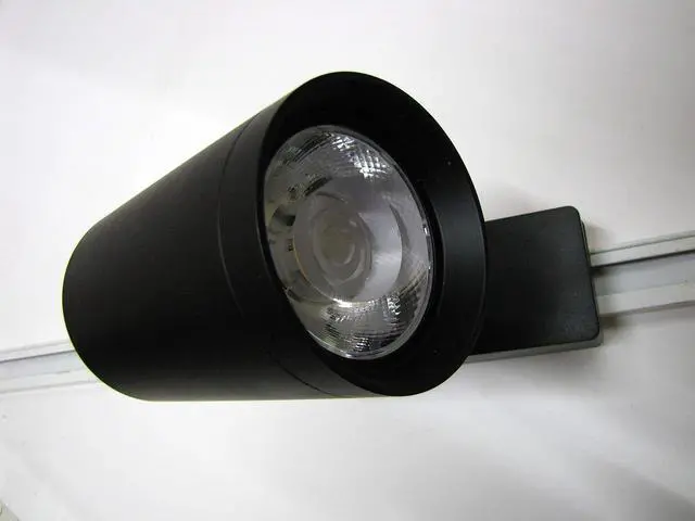 Alt view image 5 of 7 - 20 W LED Track Lighting Heads Compatible with Single Circuit H Type Task Wall