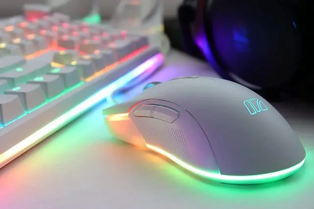 Alt view image 7 of 7 - i-rocks M31E RGB Wired Gaming Mouse : 6400 DPI Optical Sensor - 60 Million Click lifespans - Compatible with i-rocks Software - 7 Programmable Buttons - Plain White