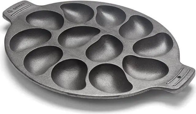 Main image of Outset 76225 Cast Iron Oyster Grill Pan, 12 Cavities, Black
