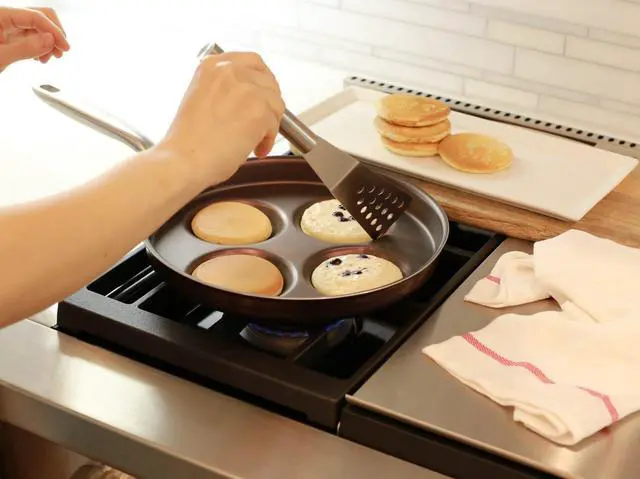 Alt view image 7 of 7 - TECHEF - Eggcelente Pan, Plett Pan, Multi Egg Pan, 4-Cup Egg Frying Pan, Nonstick Egg Cooker Pan, (Made in Korea) (Purple)