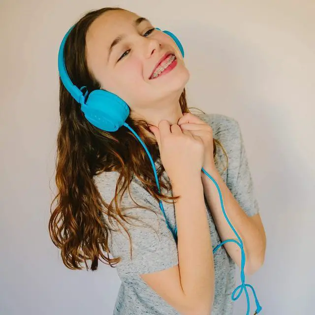 Alt view image 7 of 7 - Puro Sound Labs PuroBasic Volume Limiting Wired Headphones for Kids, Foldable & Adjustable Headband w/Microphone, Compatible with Smartphones, Tablets and PCs (Blue)