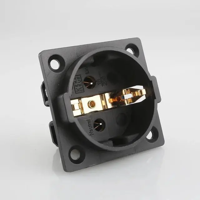Main image of 4PCS Hi-end Socket Gold plated AE03G AC 250V 16A EU IEC Plug inlet Adapter Power Outlet sockets CE