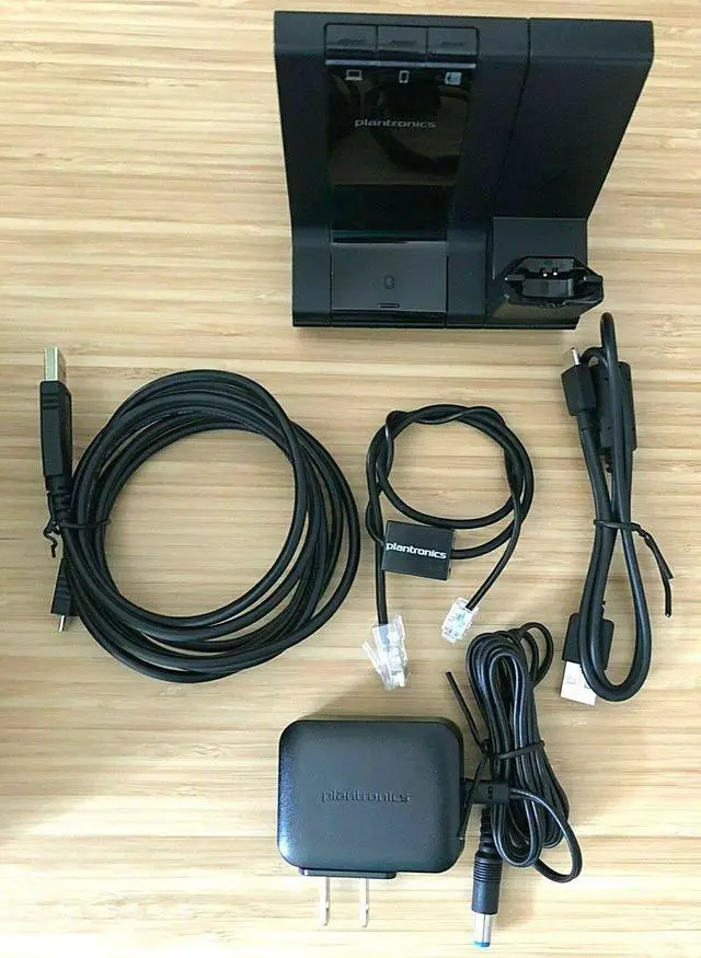 Alt view image 4 of 7 - Plantronics Savi 8200 Series Wireless Dect Headset System