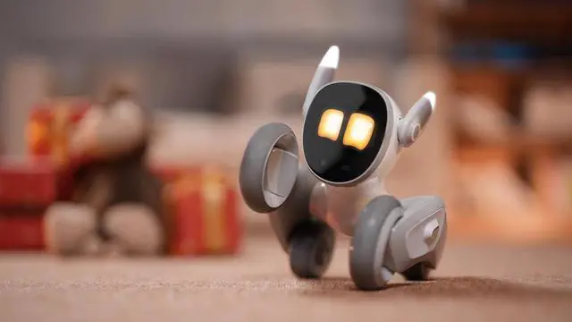 Alt view image 2 of 5 - Loona Premium Robot Pet Dog