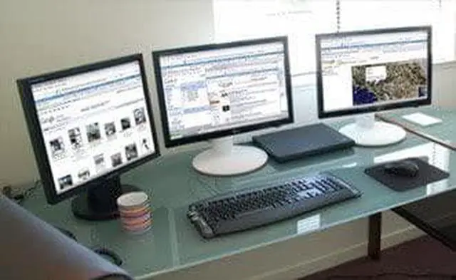 Alt view image 3 of 6 - USB 3.0 Universal Mini Laptop Docking Station for Windows and Mac (Dual Video HDMI and DVI/VGA, Gigabit Ethernet)