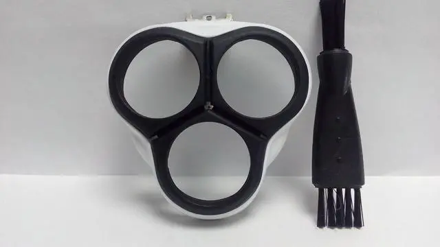 Alt view image 2 of 2 - New Shaver Head Blade Holder Prewave Compatible With Philips Norelco HQ 7310XL 7315XL 7320XL 7340XL 7345XL 7350XL 7380XL 7325XL Razor heads parts white