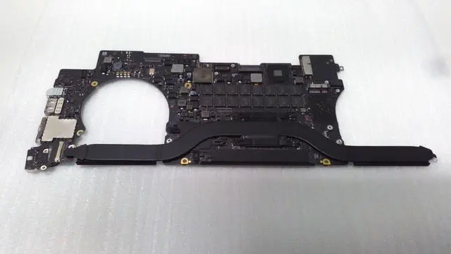 Alt view image 3 of 4 - Logic Board for 15"MacBook Pro Retina  A1398 Mid 2015 i7/16G 820-00163-A 2.8Ghz