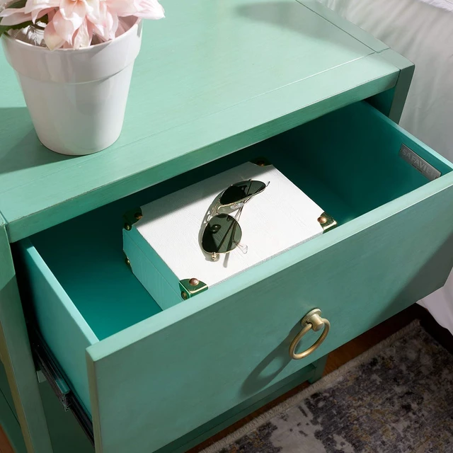 Alt view image 4 of 6 - SAFAVIEH Furniture - Sadie 1-Drawer Nightstand - Turquoise - Wood - Glam Gold Hardware Design - Ideal for Bedroom, 21"W x 17.2"D x 26"H - Fully Assembled (NST9201C)