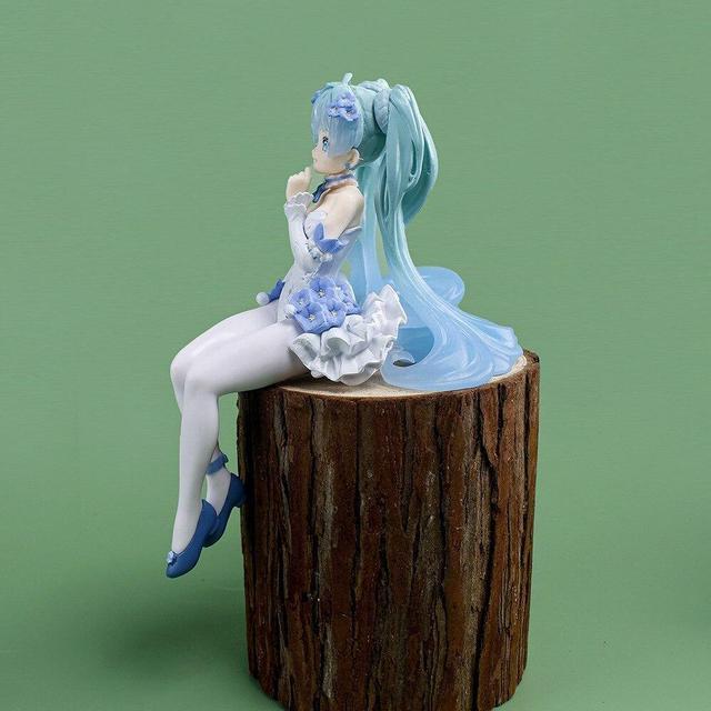 14cm Butterfly Hatsune Miku Figure PVC Action Figures Anime Japaense Colletible Model Birthday Gift Items(No Retail Box)