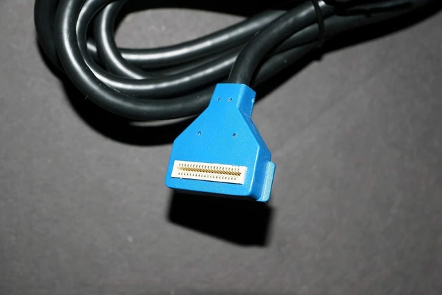 Alt view image 3 of 5 - VeriFone Cable for MX8xx Series: Ethernet USB- Device Blue (CBL-23741-02-R)