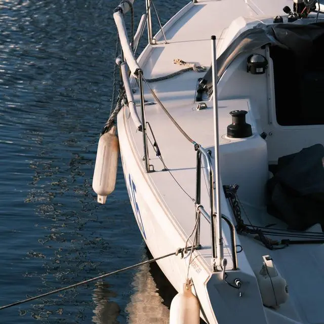 Alt view image 3 of 7 - 4pcs Ribbed Boat Fender 6.5"x23" Bumper Dock Shield Protection White w/ Lines Pump