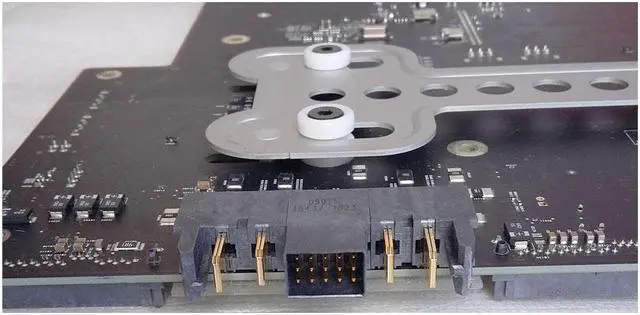 Alt view image 3 of 3 - 820-2337-A 631-1009 630-9399 631-1474 631-1271 639-1062 Backplane Logic Board for A1289 Pro 2009 4.1, MB871 MB535