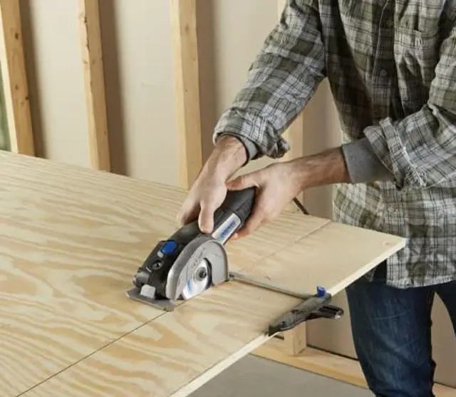 Alt view image 4 of 5 - Dremel Ultra Saw US40-04 Corded Compact Saw Tool Kit