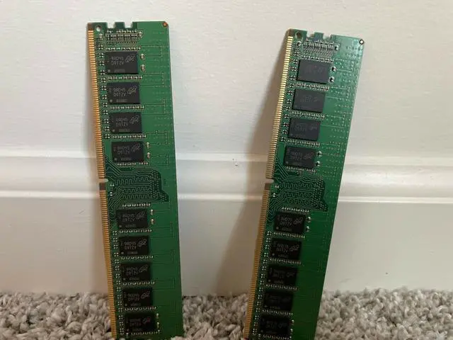 Alt view image 4 of 5 - Crucial 16GB 288-Pin DIMM DDR4-2666 (PC4-21300) DIMM 288Pin CL19 2Rx8 1024x8 18 Chips ECC UNBUFFERED CT16G4WFD8266/ MTA18ASF2G72AZ-2G6D1
 2RX8 MTA18ASF2G72AZ-2G6D1